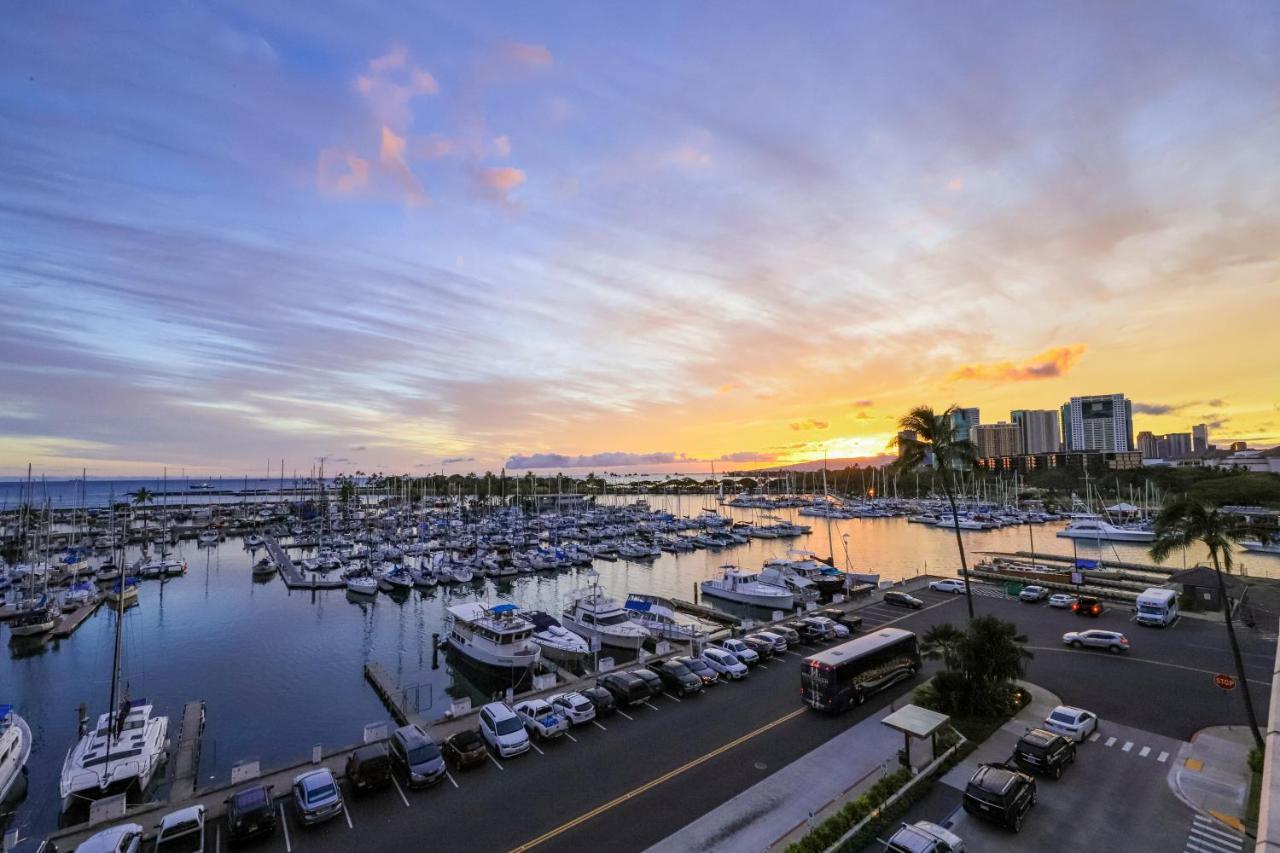 Ilikai 883 Otel Honolulu Dış mekan fotoğraf